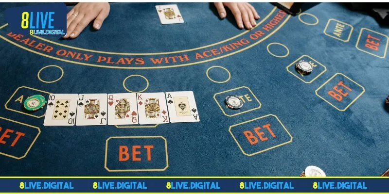 Cách chơi Baccarat đơn giản với ba cửa cược chính